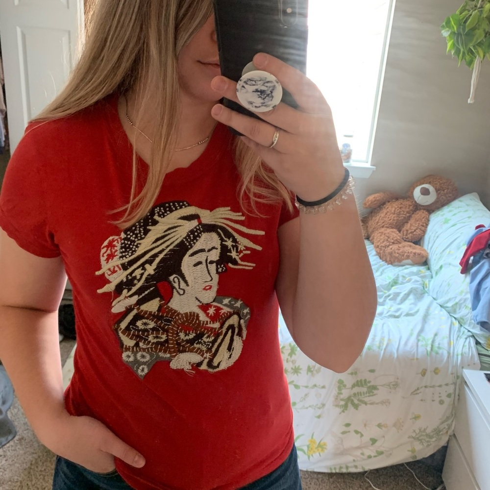 Unique tee - Picture 6 of 6